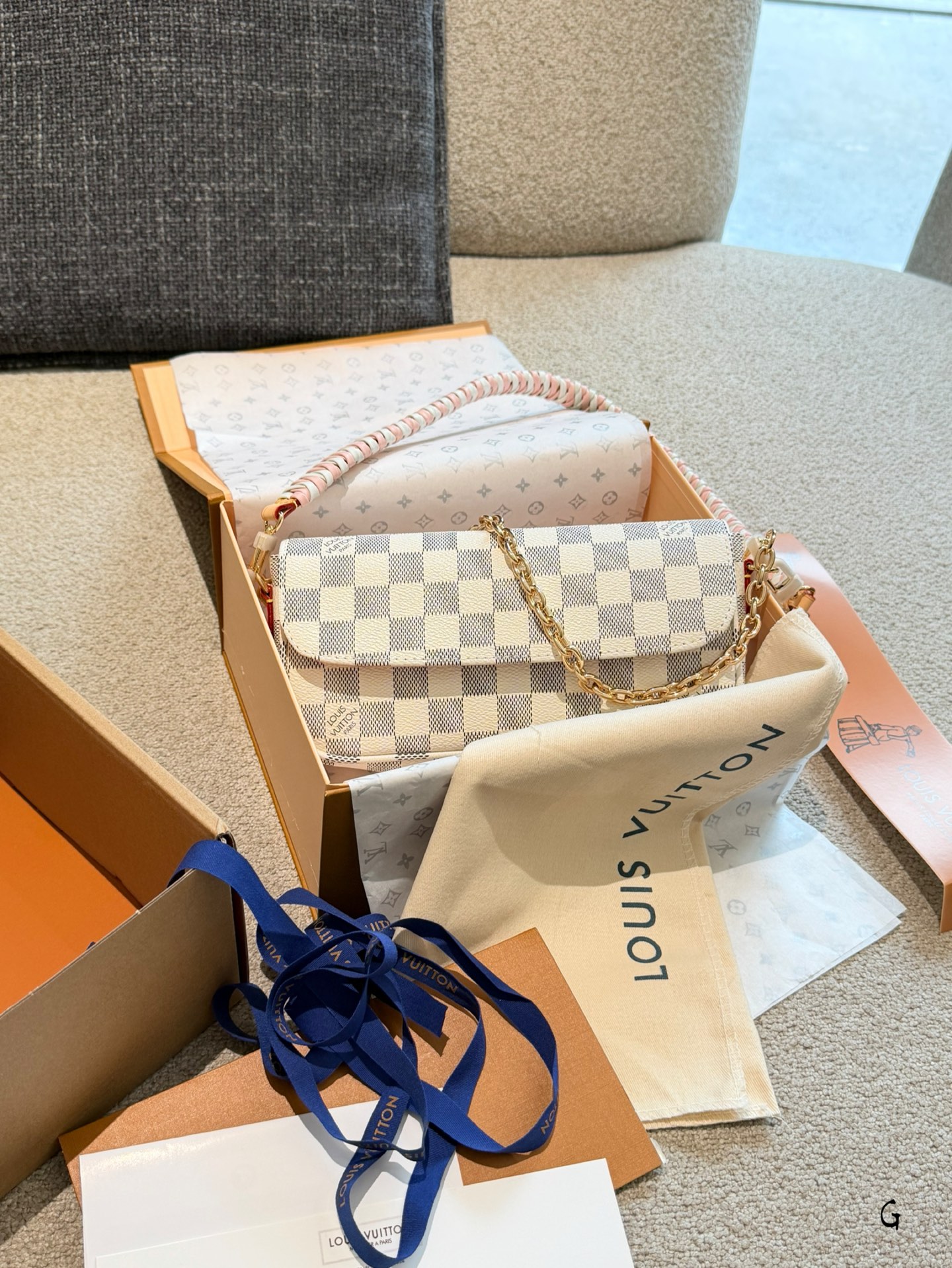 LV Monogram Handbag Detachable Strap Crossbody Top